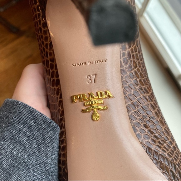 Prada Pumps - Picture 4 of 9